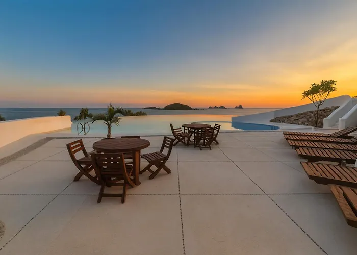 Oceanfront Villa W Private Jacuzzi & Club Access